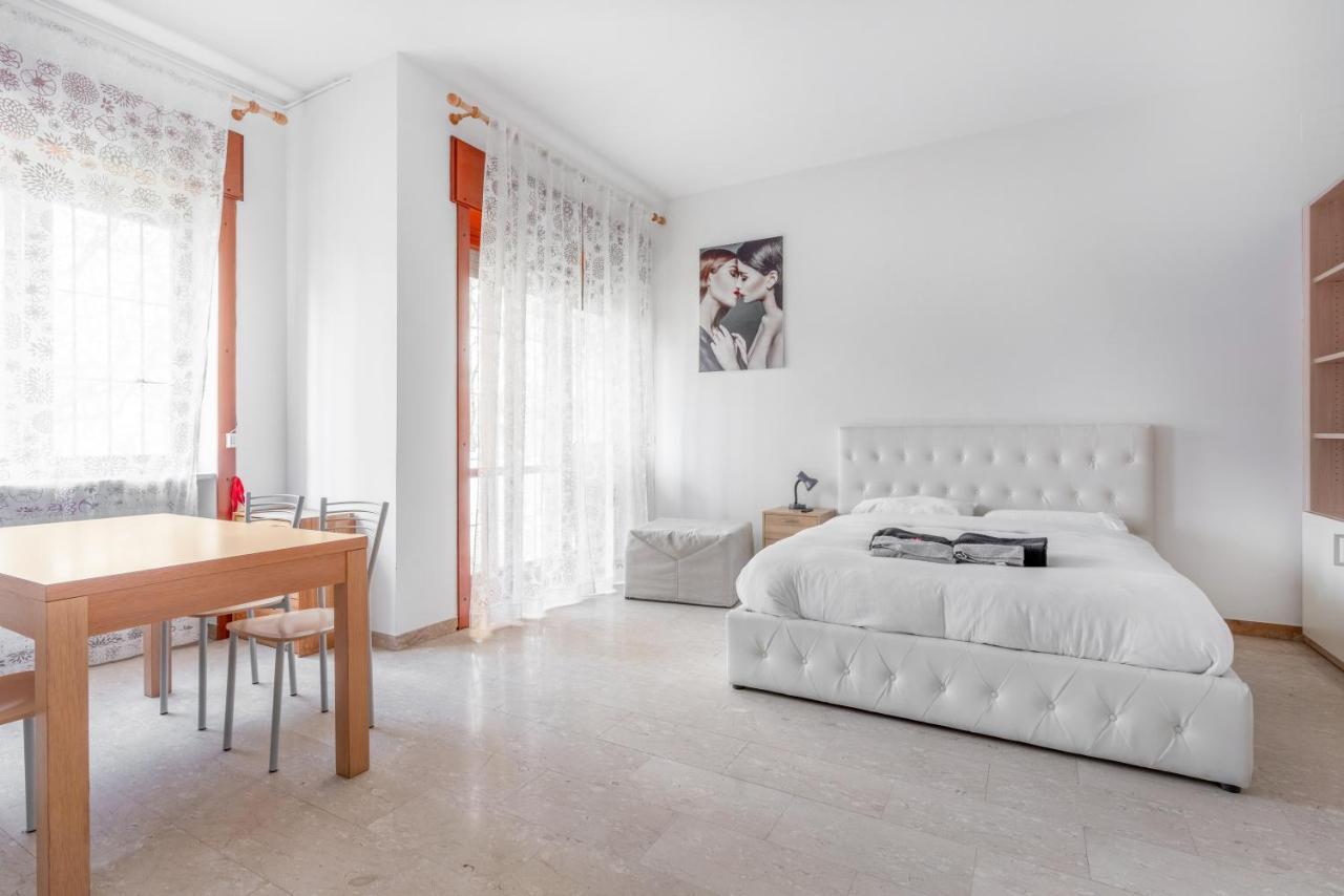 Soggiorno Incantevole In Zona Navigli Milão Exterior foto