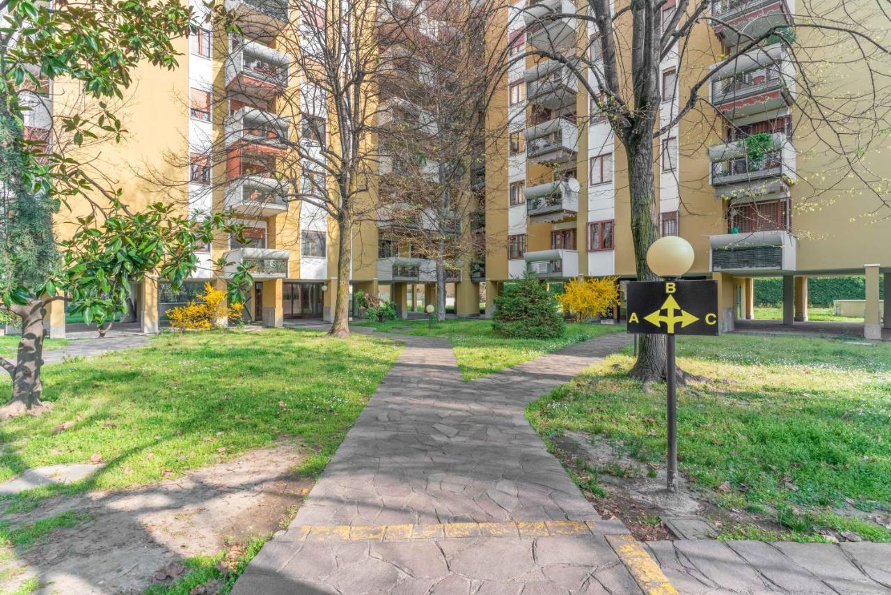 Soggiorno Incantevole In Zona Navigli Milão Exterior foto